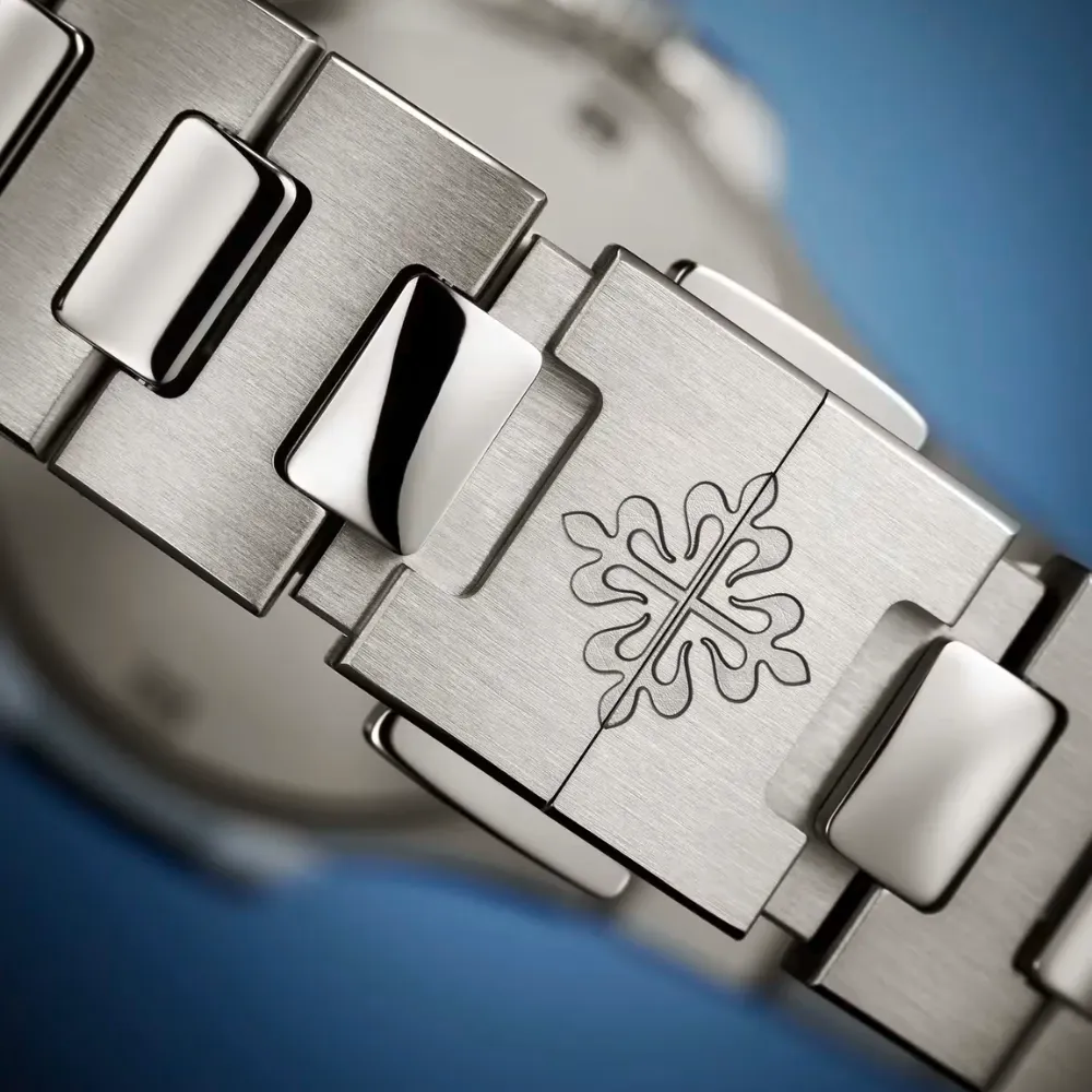 Nautilus Ref. 7010/1G-013 White Gold - Image 9