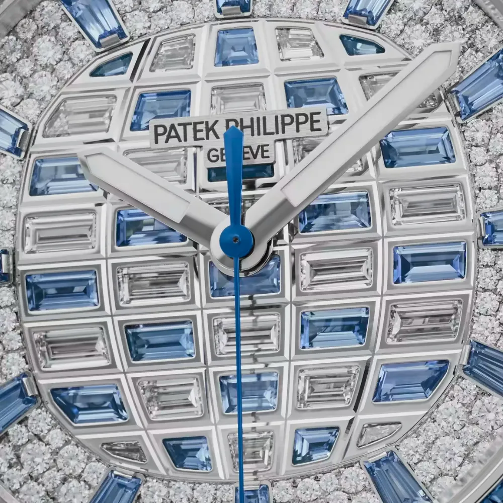 Patek Philippe Aquanaut Luce 5268/461G-001 White Gold Diamond Blue Sapphire Dial - Image 10