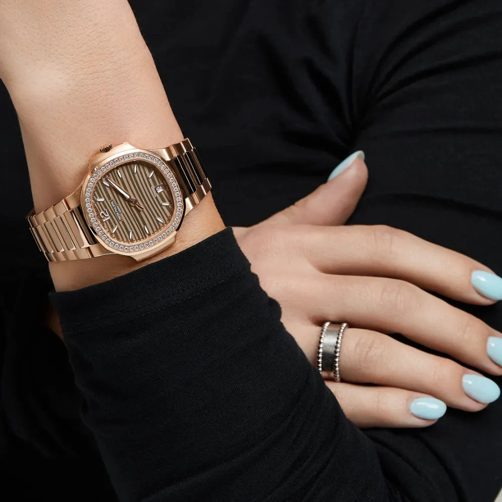 Patek Philippe Nautilus 7118/1200R-010 'Tiffany & Co' Rose Gold (2024) - Image 6