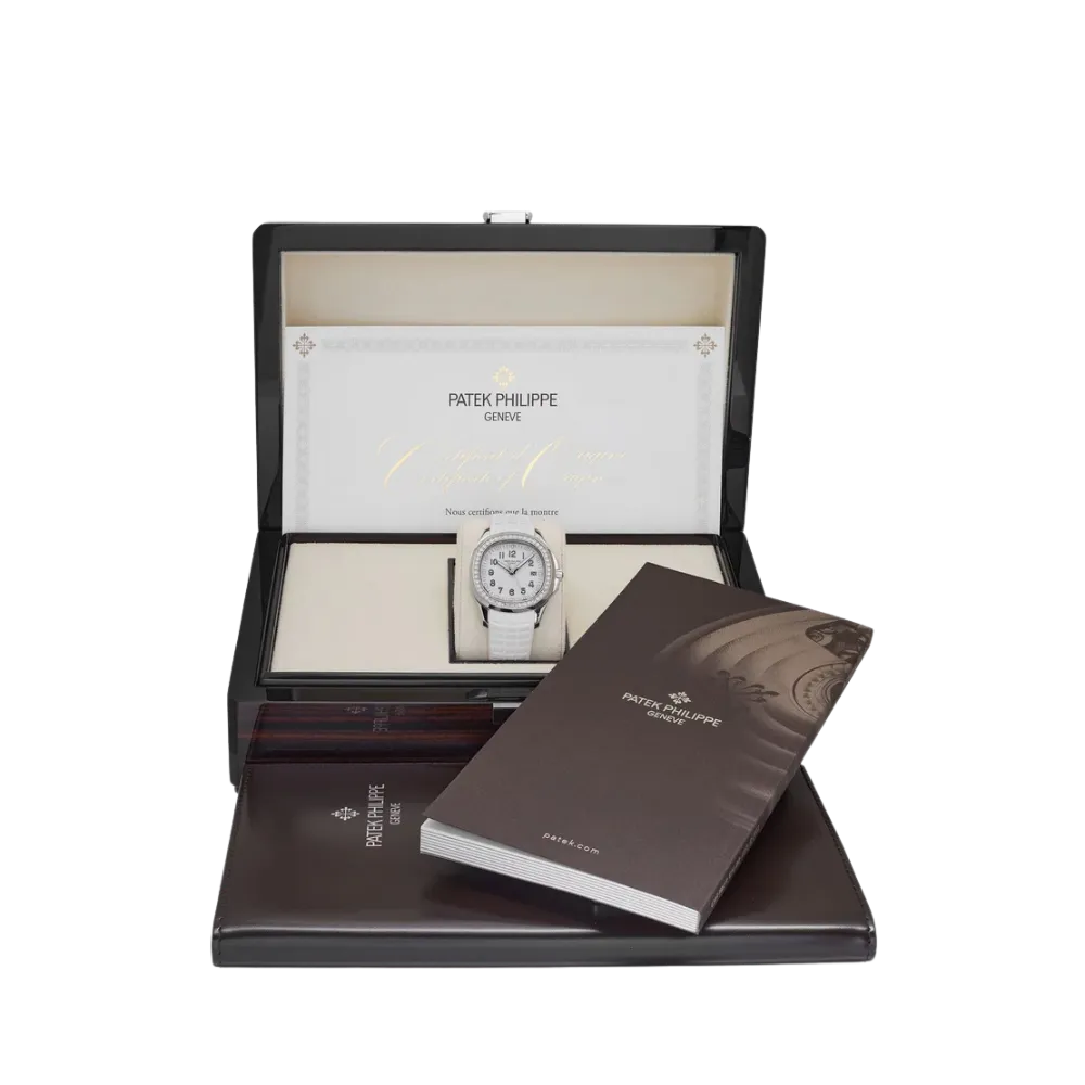 Patek Philippe Aquanaut Luce 5267/200A-010 Stainless Steel White Dial Diamond Bezel (2025) - Image 10