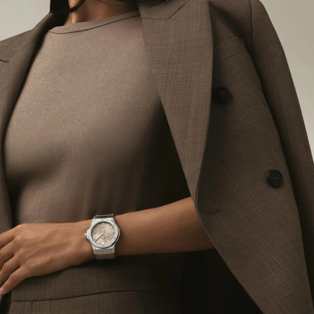 Classic Fusion Essential Taupe Ref. 542.NX.4610.NR.HEC25 - Image 7